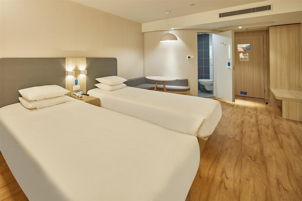 Hanting Hotel Shanghai Hongqiao Hechuan Road Exterior photo